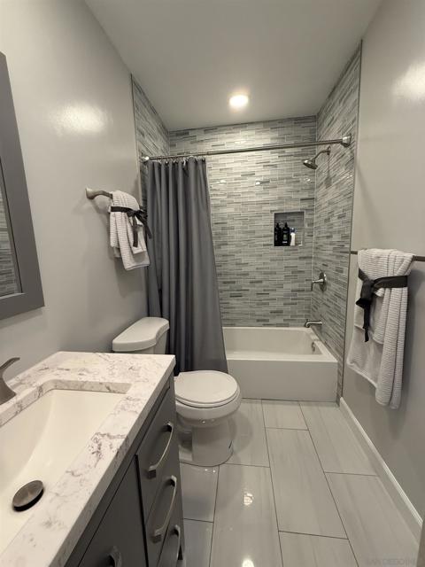 8741 Lake Murray Blvd, UNIT 8, San Diego CA: https://media.crmls.org/mediaz/cc595087-9f11-40d7-9b74-6809b9381f8b.jpg