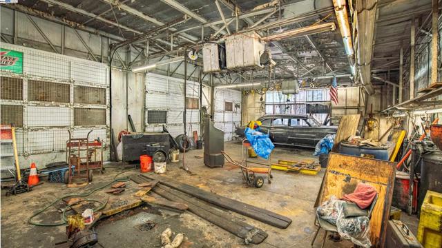 Image 9 of 13 For 4249 Mission Street