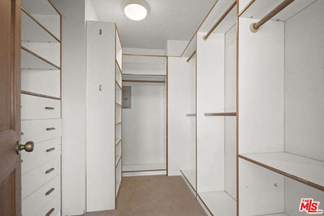 31763 Cottontail Lane, Malibu CA: https://media.crmls.org/mediaz/cc5a32e5-d206-462e-b7f7-4fd201966fd7.jpg