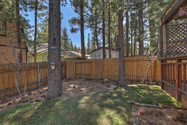 387 Wren Drive, Big Bear CA: https://media.crmls.org/mediaz/cc5a54a2-fb31-42c2-9562-cb1c49a265c5.jpg