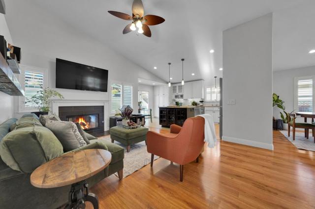 865 Valley Oak Drive, Hollister CA: https://media.crmls.org/mediaz/cc5a6237-9591-4b54-bbfb-06462b408b83.jpg