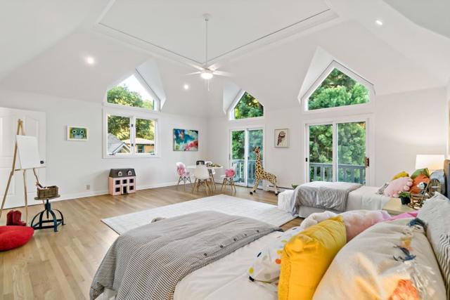136 Finger Avenue, Redwood City CA: https://media.crmls.org/mediaz/cc5aaf87-126a-4f06-966c-09ff04f09fee.jpg