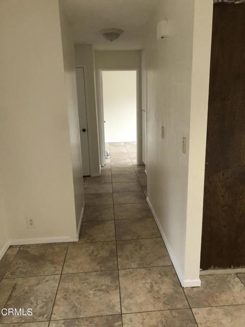 122 E Ventura St #D hallway