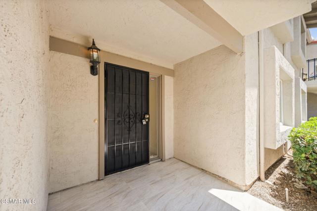 12016 Caminito Campana, San Diego CA: https://media.crmls.org/mediaz/cc5bb277-772e-41d4-8e87-0f2aa3b94229.jpg
