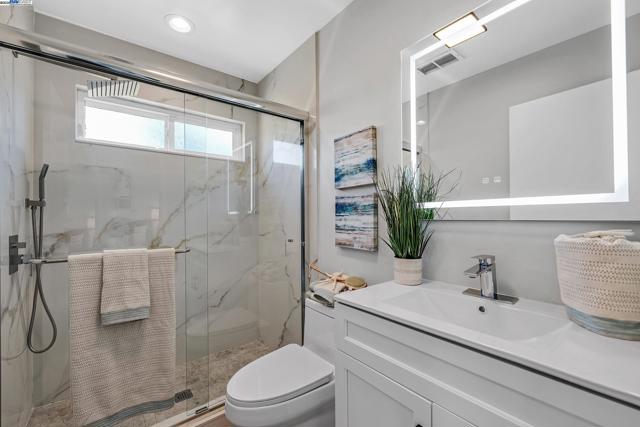 1942 Sherman Dr, Union City CA: https://media.crmls.org/mediaz/cc5bf373-1a49-4f1b-a2a7-1cd9a5575161.jpg