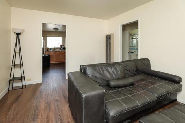 494 Dover Way, Campbell CA: https://media.crmls.org/mediaz/cc5bfd4c-407b-4ebe-91ce-a444fec67a2c.jpg