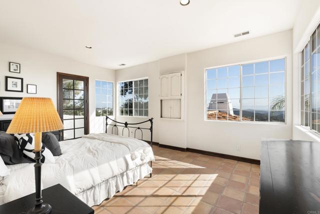 Detail Gallery Image 23 of 53 For 28889 Anderson Ct, Escondido,  CA 92026 - 4 Beds | 4 Baths