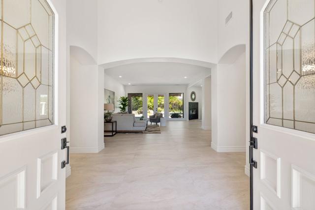 7 King Edward Court, Rancho Mirage CA: https://media.crmls.org/mediaz/cc5e6cd3-4441-407d-933f-af4e12665f1b.jpg