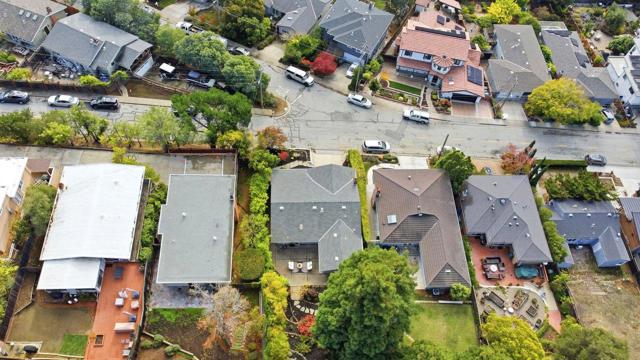 574 Wellington Drive, San Carlos CA: https://media.crmls.org/mediaz/cc5fe6fb-3f07-4289-be6c-e3d46773df06.jpg