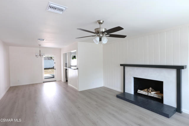 21935 Ybarra Road, Woodland Hills CA: https://media.crmls.org/mediaz/cc6053e4-5407-45a6-a442-6fd292036186.jpg