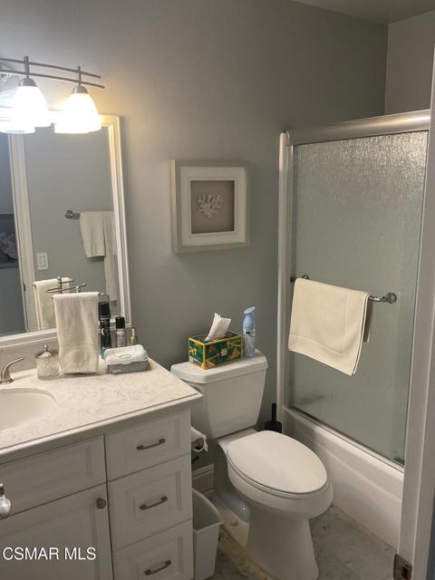 1282 Stonewood Court, San Pedro CA: https://media.crmls.org/mediaz/cc6105c2-18a0-4882-9e3d-11468e6fdd9a.jpg