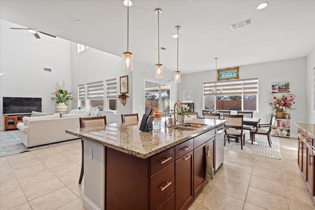 3013 Arido Way, Marina CA: https://media.crmls.org/mediaz/cc617a6f-2d3e-4e13-b780-2643ab4d587e.jpg