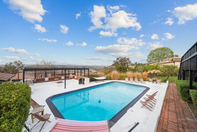 Detail Gallery Image 33 of 57 For 4322 Vista Coronado Dr, Chula Vista,  CA 91910 - 3 Beds | 3 Baths