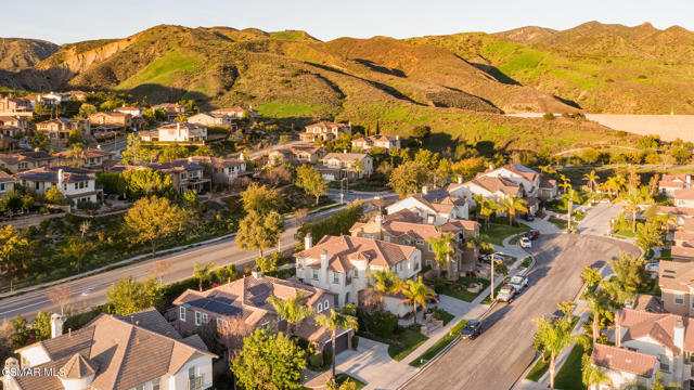 5019 Corral Street, Simi Valley CA: https://media.crmls.org/mediaz/cc61a537-2cad-4858-a740-43669a92a765.jpg