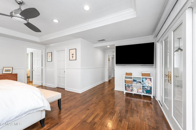 1211 Ridgecrest Place, Westlake Village CA: https://media.crmls.org/mediaz/cc61aade-a931-41d2-9af4-cc8ee4851d7b.jpg