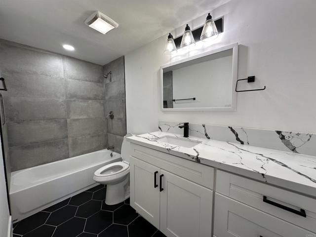 515 Lantana Drive, National City CA: https://media.crmls.org/mediaz/cc620b99-c8f9-4137-b803-9d18e975e8c0.jpg