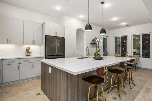 2409 Andersen Lane, Vista CA: https://media.crmls.org/mediaz/cc6299d8-710a-4c5f-b8a6-aeac13407b02.jpg