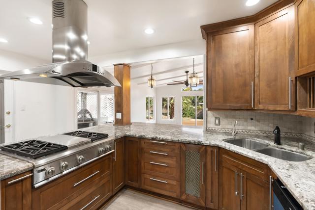 12405 Royal Rd, El Cajon CA: https://media.crmls.org/mediaz/cc633fb8-ceef-479a-a274-fe78bfd31cc0.jpg
