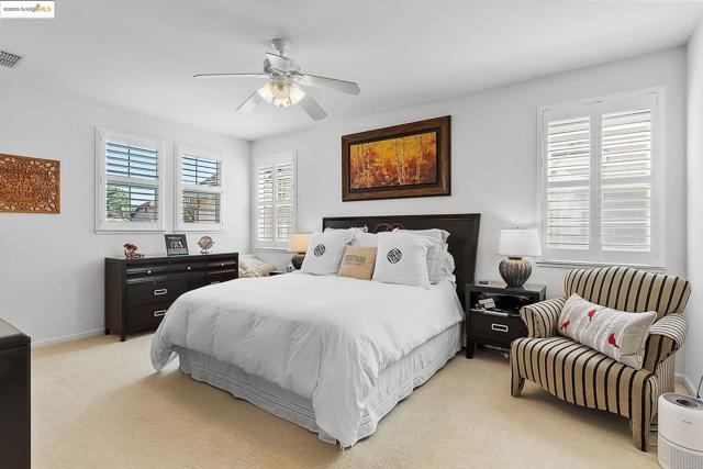 907 Snapdragon Way, Brentwood CA: https://media.crmls.org/mediaz/cc640405-cac5-4de1-86f1-304054c5ea7c.jpg