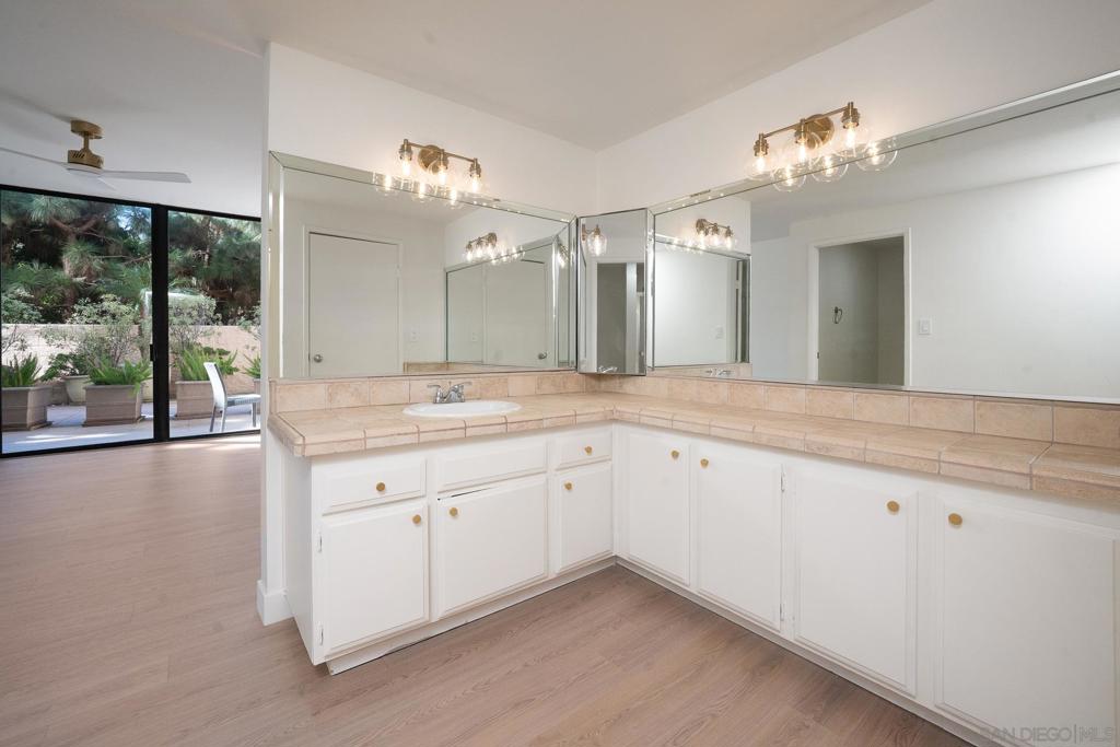 MLS #250044167SD image #15