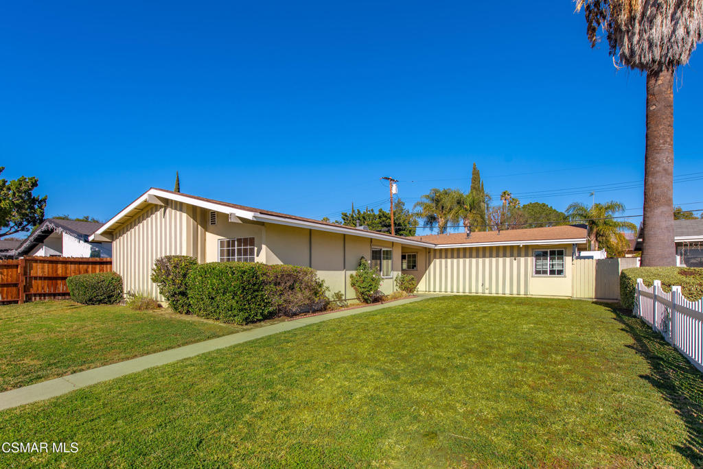 20135 Lassen Street