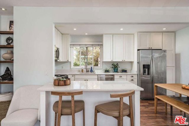 Image 25 of 74 For 440 Corona Del Mar