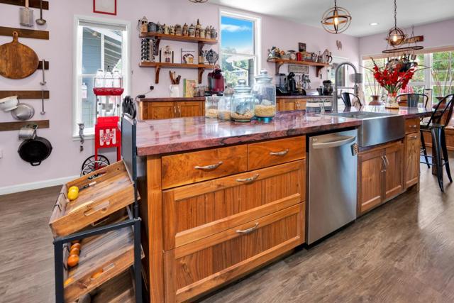 2165 Cox Road, Aptos CA: https://media.crmls.org/mediaz/cc6618ed-0d64-4593-b5e4-5deba4e4a971.jpg