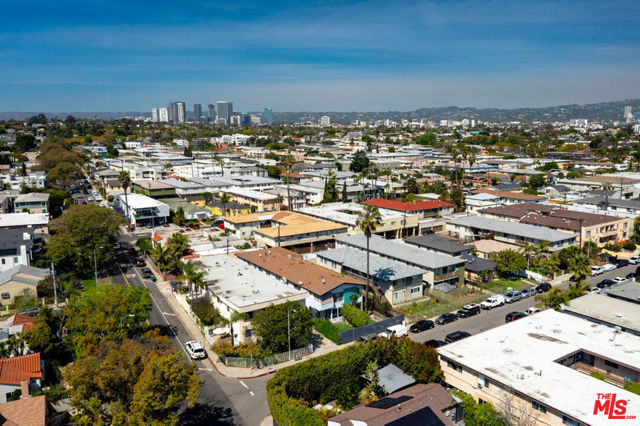 2051 S Corning Street, Los Angeles CA: https://media.crmls.org/mediaz/cc671e4c-1173-46ca-a8a6-c6f895752d0e.jpg
