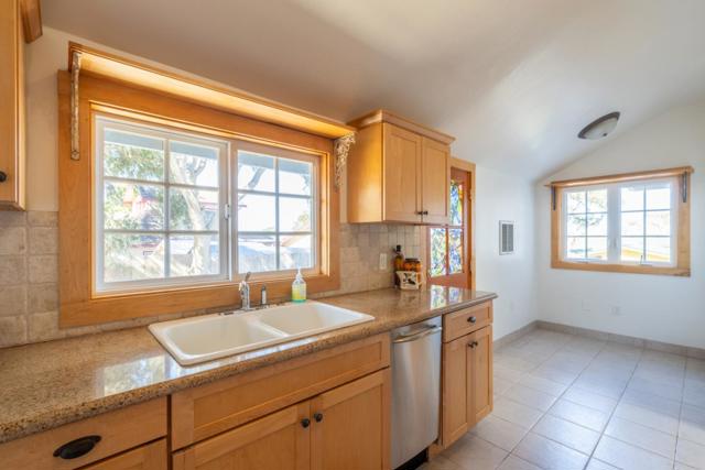 712 Cypress Street, Monterey CA: https://media.crmls.org/mediaz/cc67425a-1f3f-4831-b28e-8f97354e4cb3.jpg