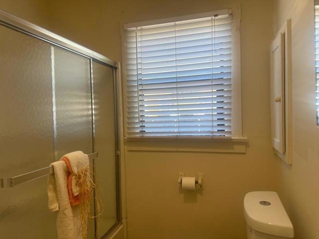 0 Ellis St, King City CA: https://media.crmls.org/mediaz/cc6750ea-b899-4142-b934-5f8a551bd2eb.jpg