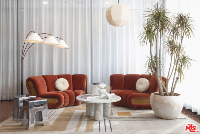 7617 Santa Monica Boulevard, West Hollywood CA: https://media.crmls.org/mediaz/cc677b22-9732-4f90-bddf-605e475a695a.jpg