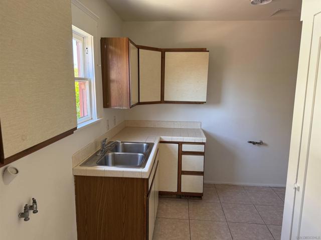 4860 Marlborough Drive, San Diego CA: https://media.crmls.org/mediaz/cc677ffa-5b8d-4880-95ae-3caf4569b65d.jpg