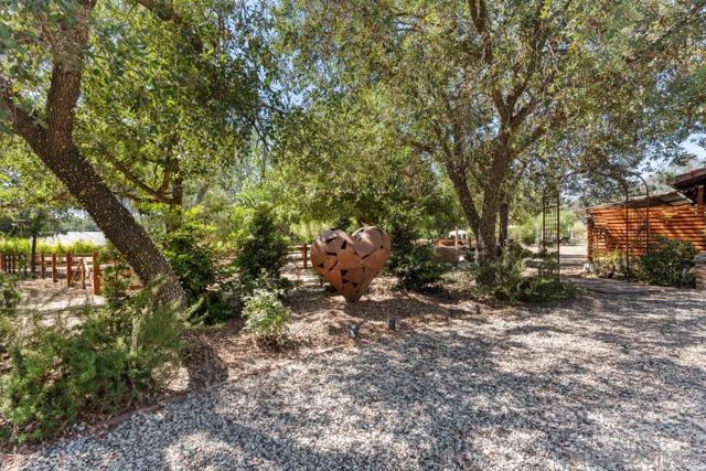18940 Littlefield Lane, Valley Center CA: https://media.crmls.org/mediaz/cc679061-0b85-4200-93ce-41393514e408.jpg