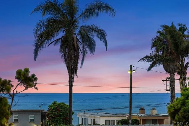 2744 Carlsbad Blvd., Carlsbad CA: https://media.crmls.org/mediaz/cc679c80-ca47-438f-86cc-bcdc64c2ca19.jpg