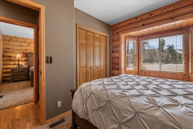 1614 S Colusa Drive, Big Bear CA: https://media.crmls.org/mediaz/cc687dd8-e541-4571-942f-99198ab15352.jpg