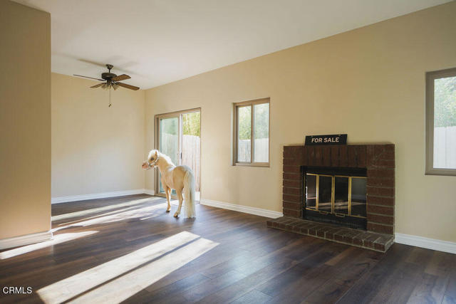 2321 Pima Lane, Ventura CA: https://media.crmls.org/mediaz/cc689413-e2e4-4643-88ed-391f191994bc.jpg