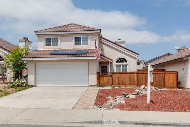 Detail Gallery Image 1 of 1 For 1004 Glenwood Way, Escondido,  CA 92026 - 3 Beds | 2/1 Baths