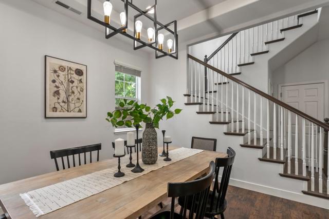2107 Gullane Way, Gilroy CA: https://media.crmls.org/mediaz/cc690d3f-b72c-42ed-8e5a-e10353da5647.jpg
