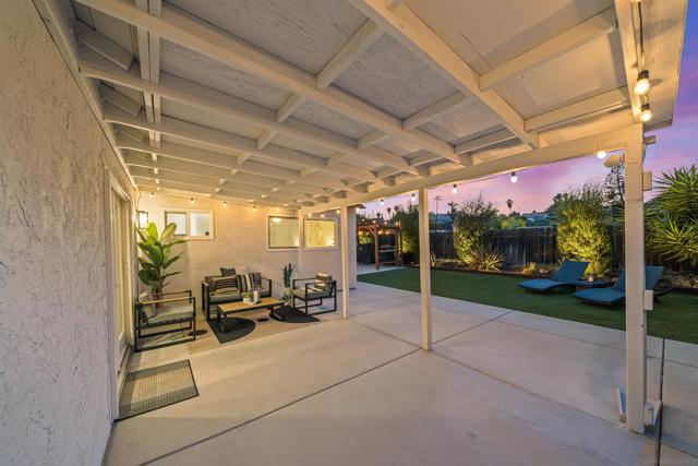 9480 Avenida Acero, Spring Valley CA: https://media.crmls.org/mediaz/cc6968df-fbaf-43ad-863b-c94aba432bfd.jpg