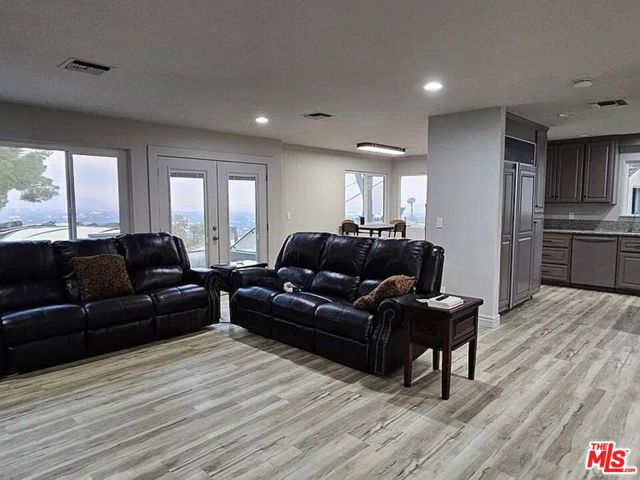 3414 Figueroa Street, Glendale CA: https://media.crmls.org/mediaz/cc6a1148-9c38-409c-b089-356ab5a2dbfc.jpg