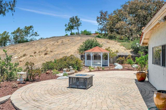 5623 JOCKEY WAY, Bonita CA: https://media.crmls.org/mediaz/cc6c4074-9574-41c0-9167-e47ca0c93460.jpg
