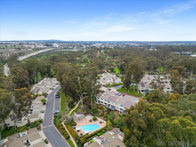 10212 Caminito Pitaya, San Diego CA: https://media.crmls.org/mediaz/cc6ce728-be4c-4c90-999c-40b3f394cbc2.jpg