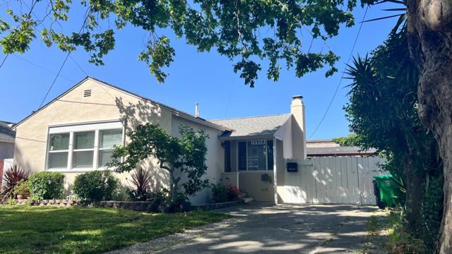 15958 Via Descanso, San Lorenzo CA: https://media.crmls.org/mediaz/cc6d0515-03a7-449c-85cd-be98a47d4507.jpg
