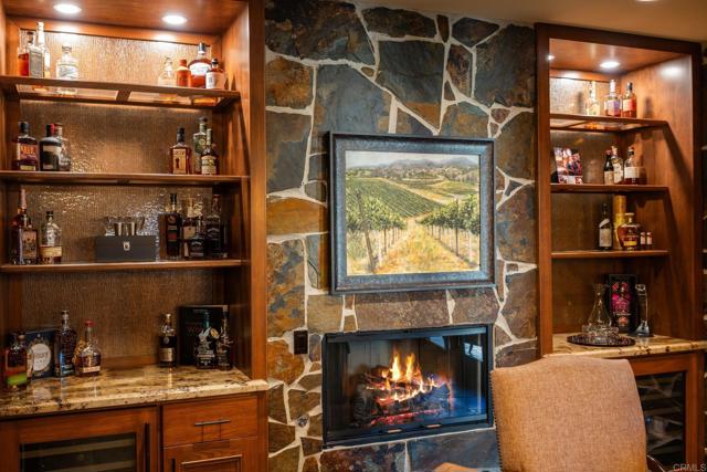 6937 CORTE LANGOSTA, Carlsbad CA: https://media.crmls.org/mediaz/cc6d627a-1c97-4e24-af2c-ec0445de88a0.jpg
