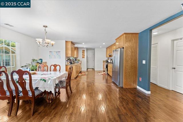 4825 San Pablo Dam Rd, El Sobrante CA: https://media.crmls.org/mediaz/cc6d9cc3-7878-41c0-8cf7-f9725d145d6e.jpg