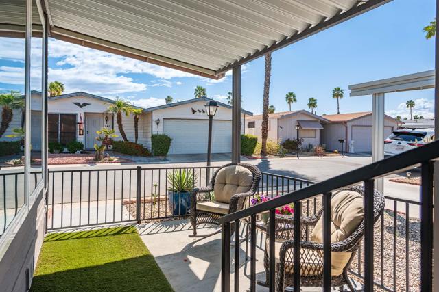 160 Hilligoss Drive, Cathedral City CA: https://media.crmls.org/mediaz/cc6dd33a-7698-4c28-81a0-66200c78a1d2.jpg