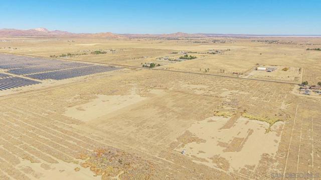 0 TBD, Rosamond CA: https://media.crmls.org/mediaz/cc6e574d-8858-430b-999a-07975b9eedaf.jpg