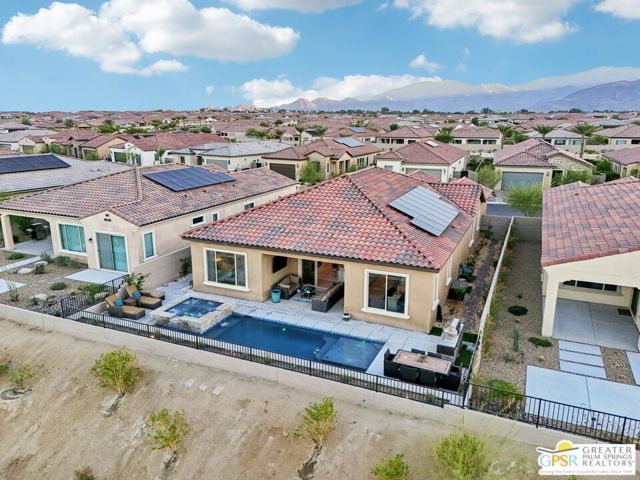 101 Zinfandel, Rancho Mirage CA: https://media.crmls.org/mediaz/cc6ef39b-01f3-43cb-9ea4-5e66851ff34a.jpg