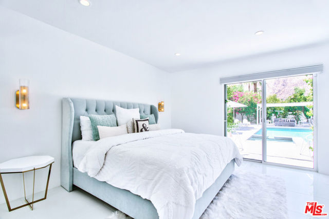 678 S Thornhill Road, Palm Springs CA: https://media.crmls.org/mediaz/cc6f2f31-0be3-4688-b0a9-cbc1d38584a7.jpg