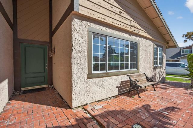 Detail Gallery Image 4 of 38 For 901 Indigo Pl, Oxnard,  CA 93036 - 3 Beds | 2 Baths